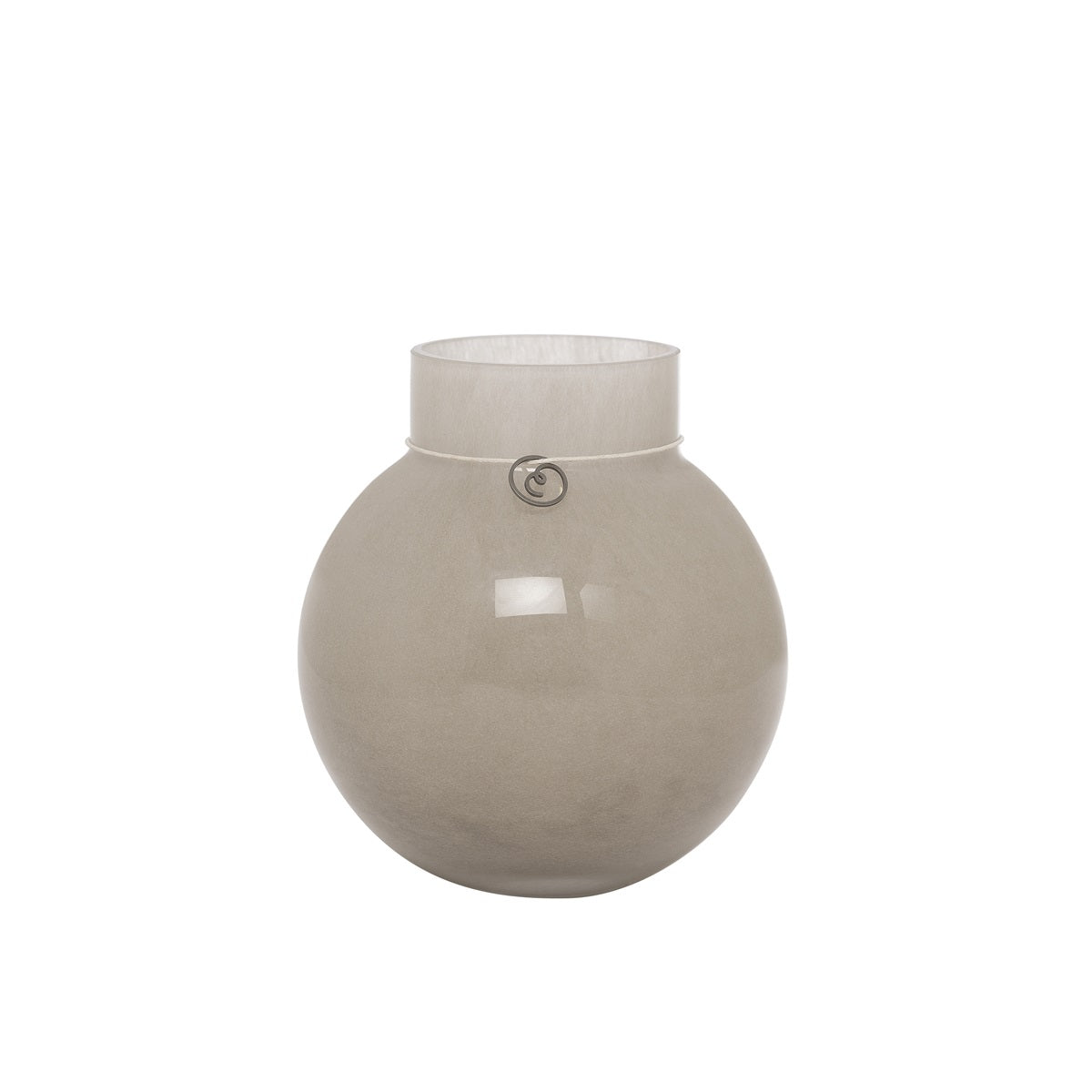 Zeitlose Glasvase von Ernst in sanftem Beige. Ideal für Blumen oder als Windlicht. Hochwertiges Glasdesign im skandinavischen Stil für jedes Zuhause.