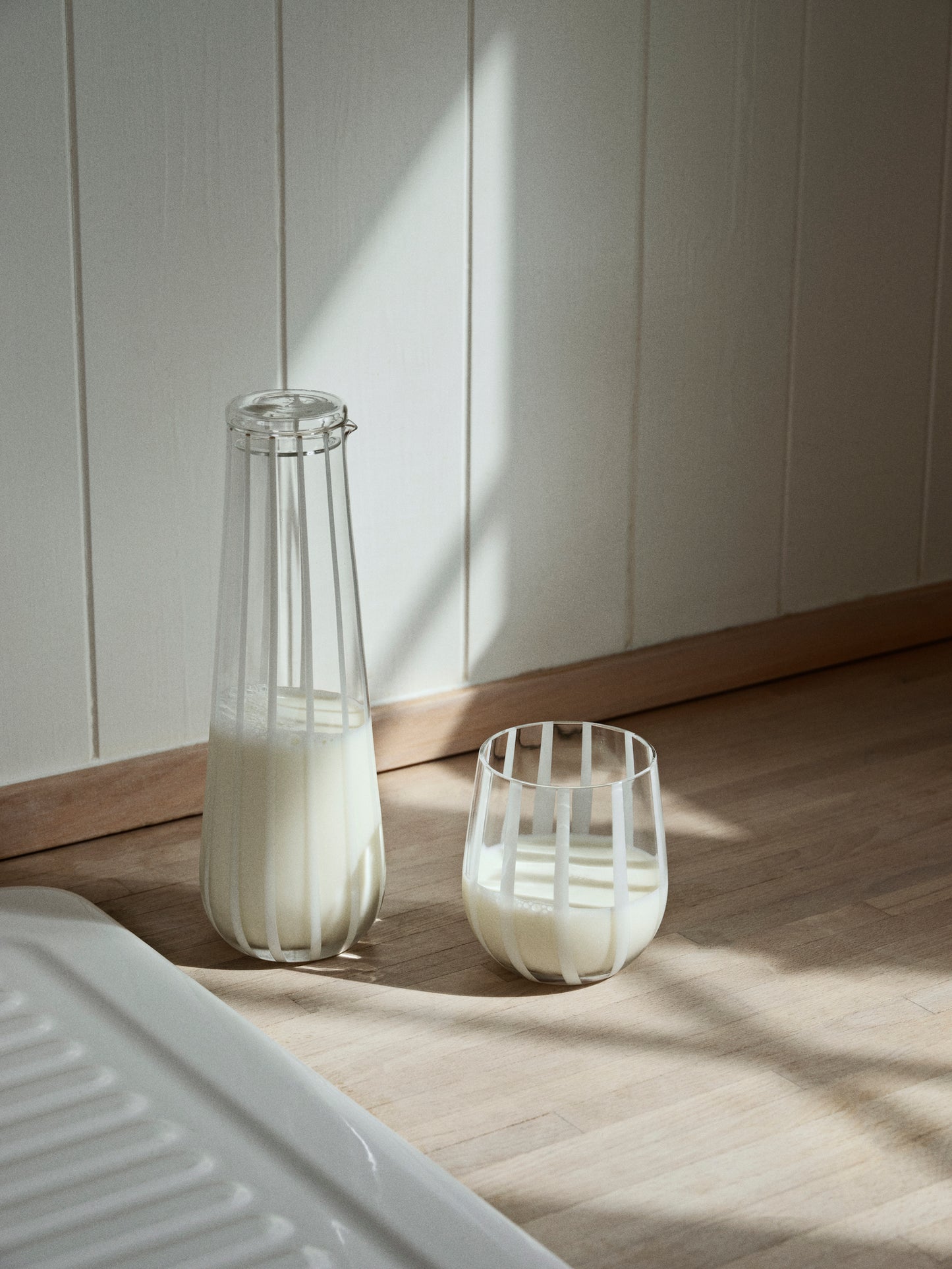 Stripe Karaffe mit Deckel