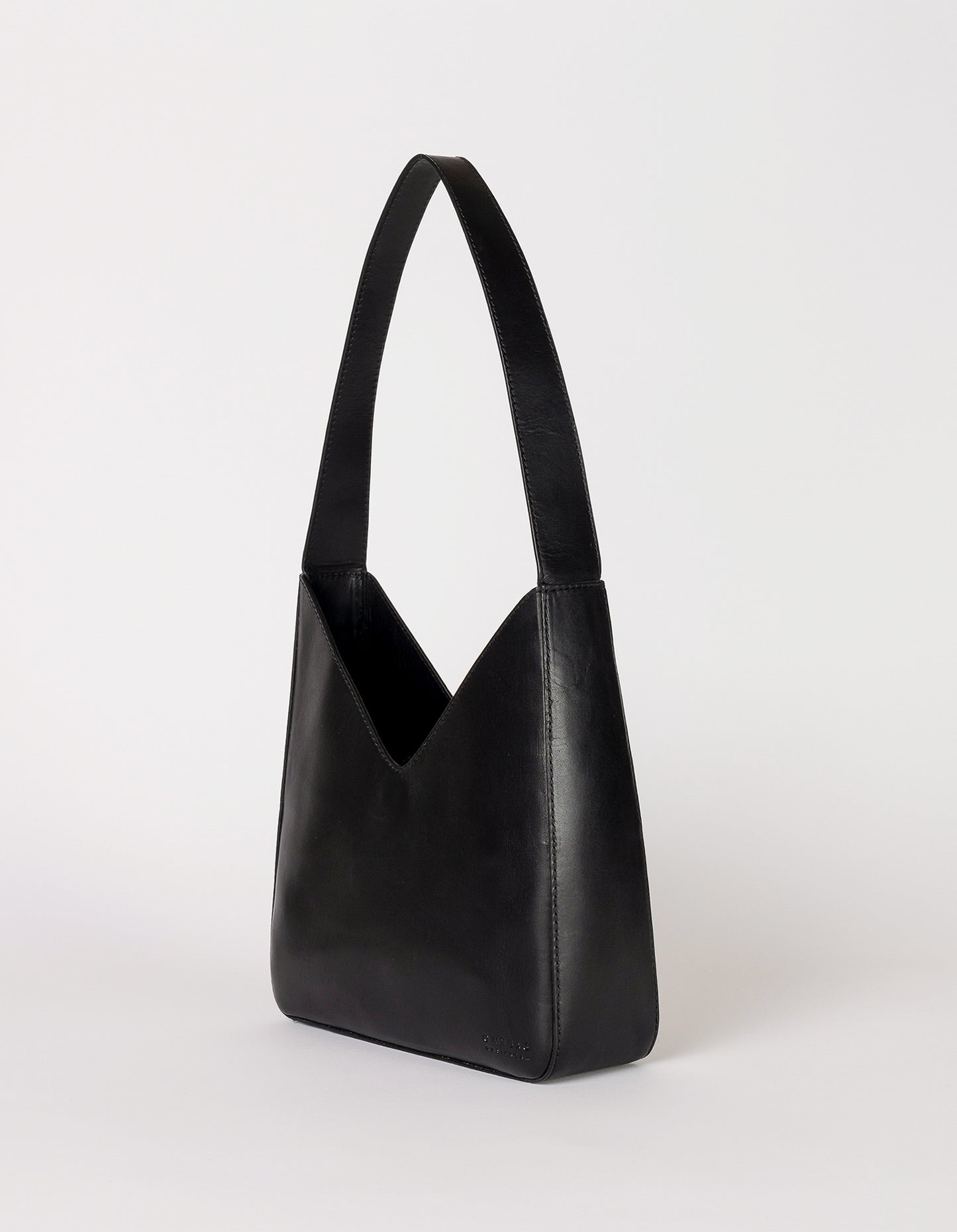 Vicky - Black - Classic Leather