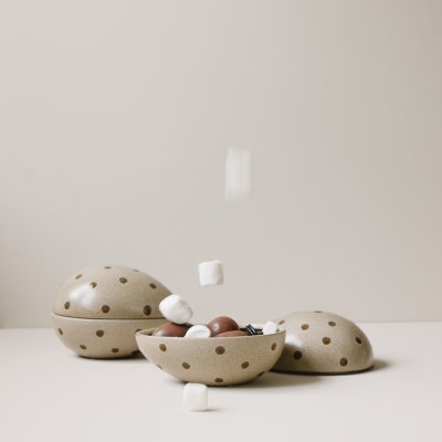Nest - Beige Dot