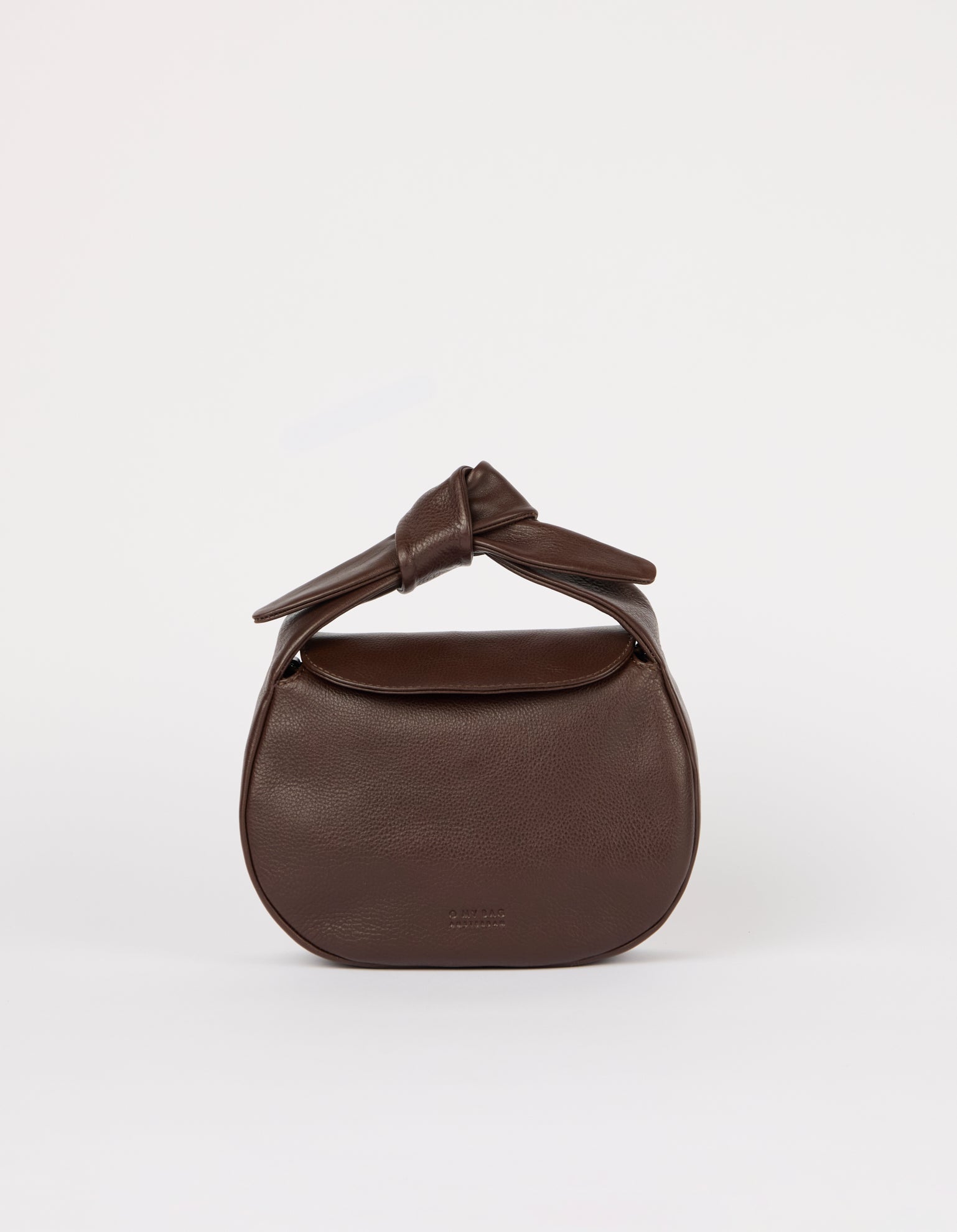 O My Bag Coco Croissant – Handtasche aus Soft Grain Leder mit Bow Handle & Crossbody Strap. Pariser Charme trifft auf praktische Eleganz.