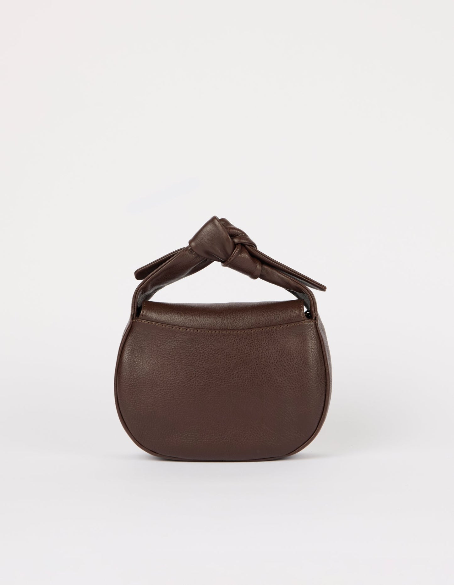 O My Bag Coco Croissant – Handtasche aus Soft Grain Leder mit Bow Handle & Crossbody Strap. Pariser Charme trifft auf praktische Eleganz.