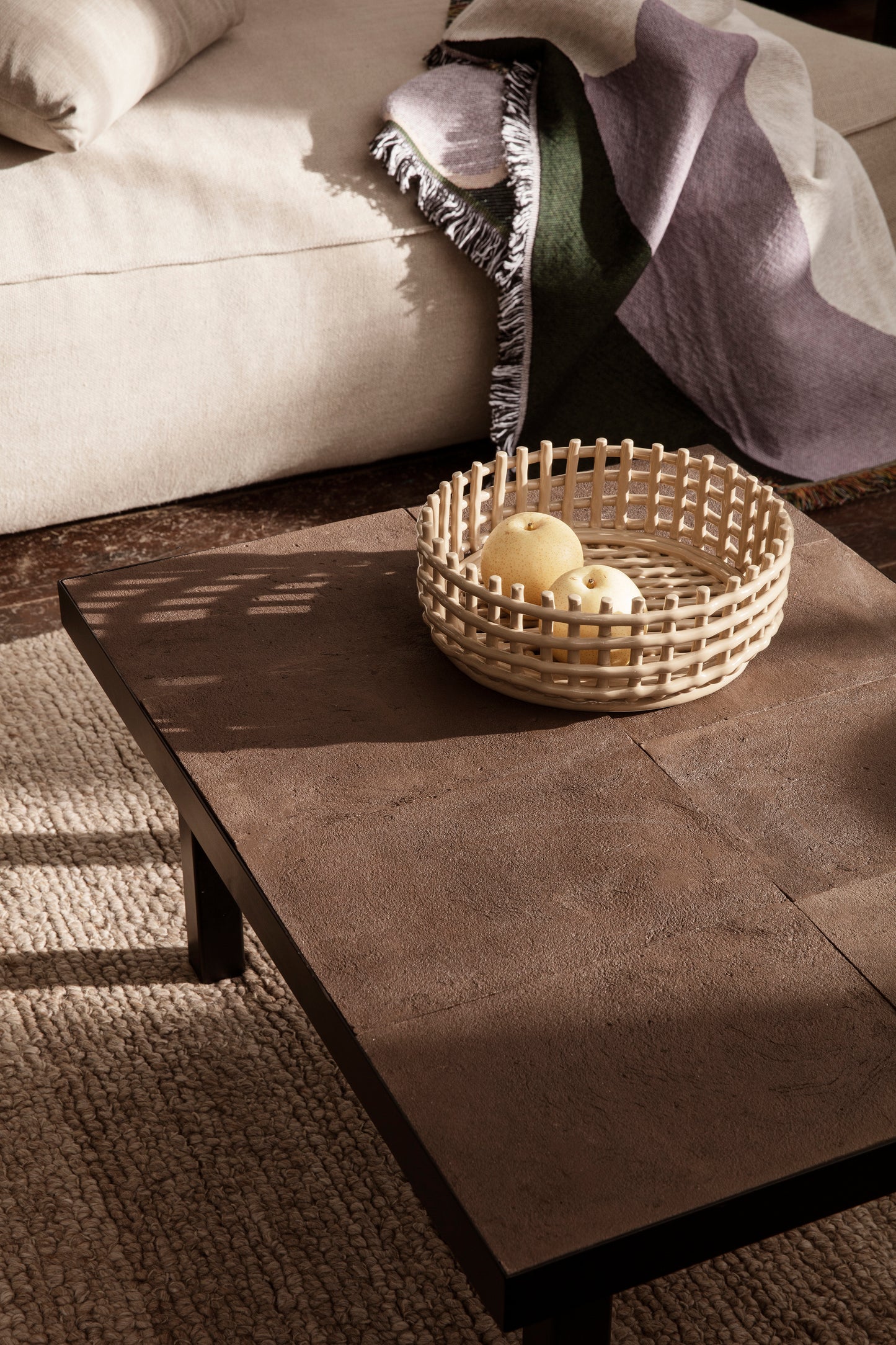 Ceramic Centrepiece - Cashmere