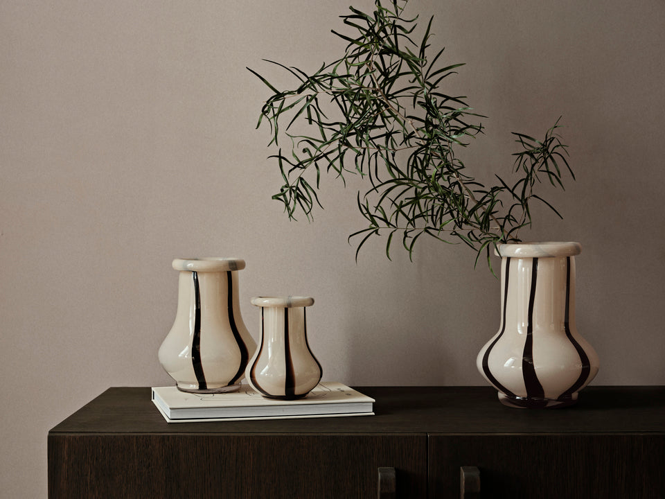 Riban Vase - H19 - Cream
