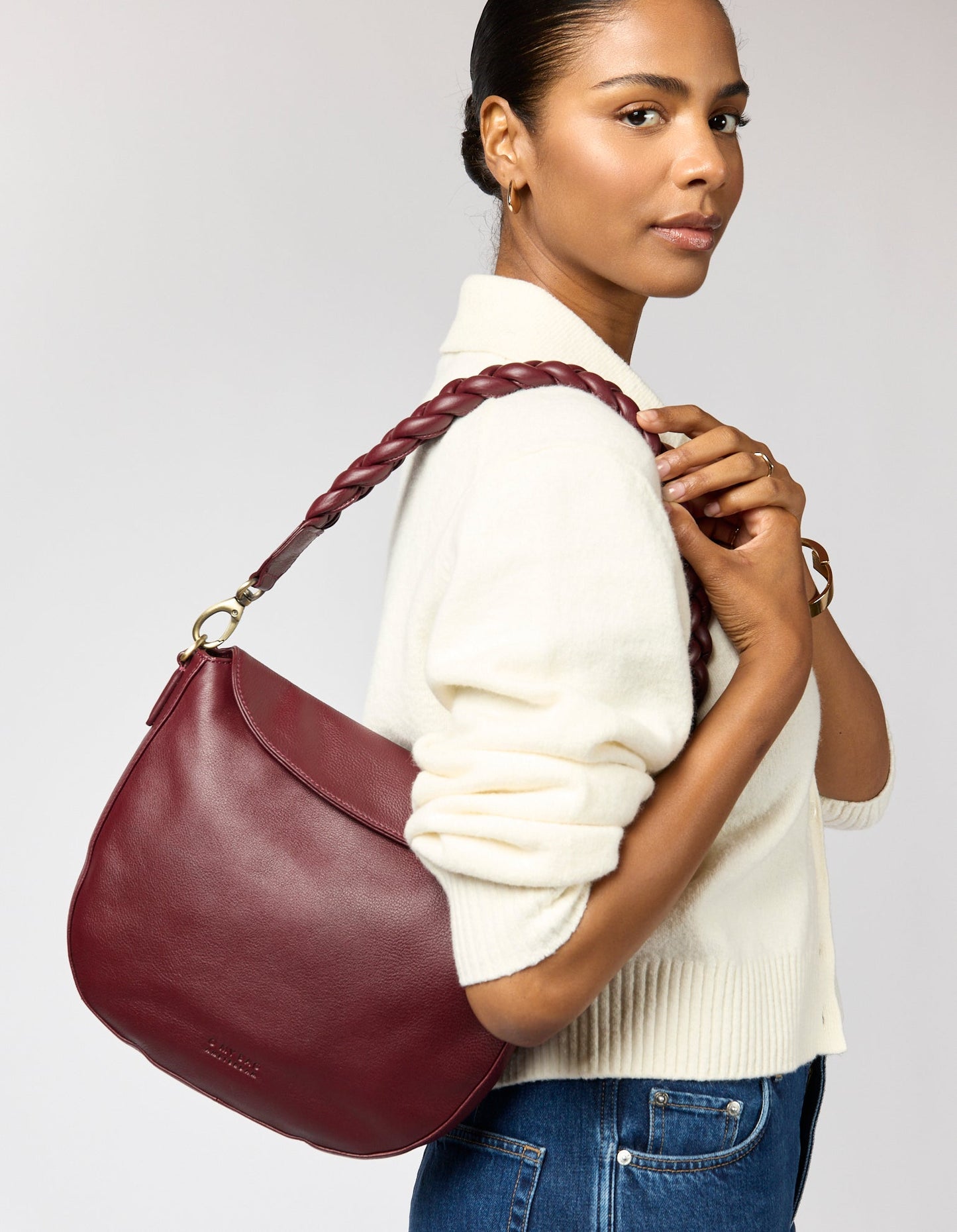Lana Bag in Dark Cherry Soft Grain von O My Bag