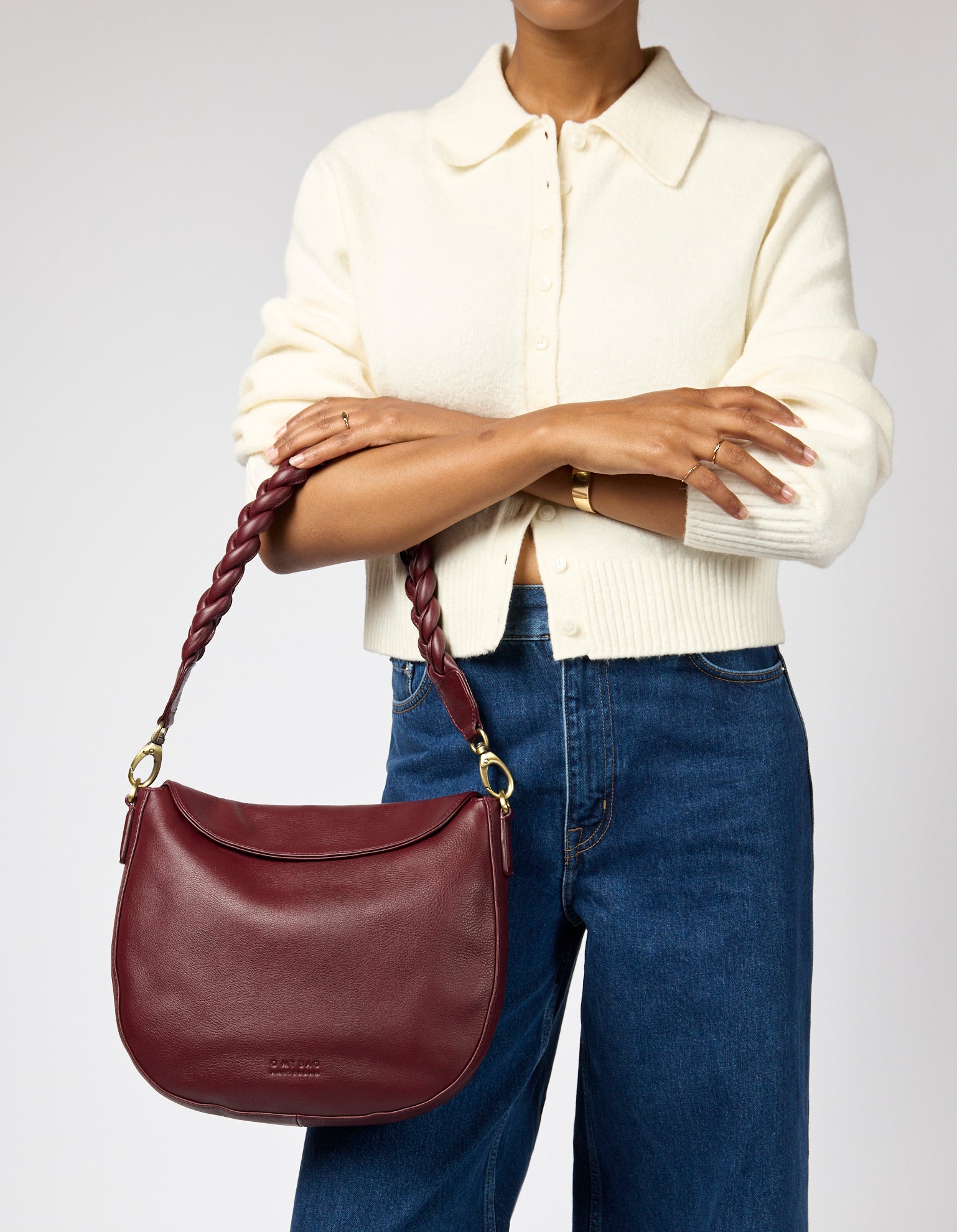 Lana Bag in Dark Cherry Soft Grain von O My Bag