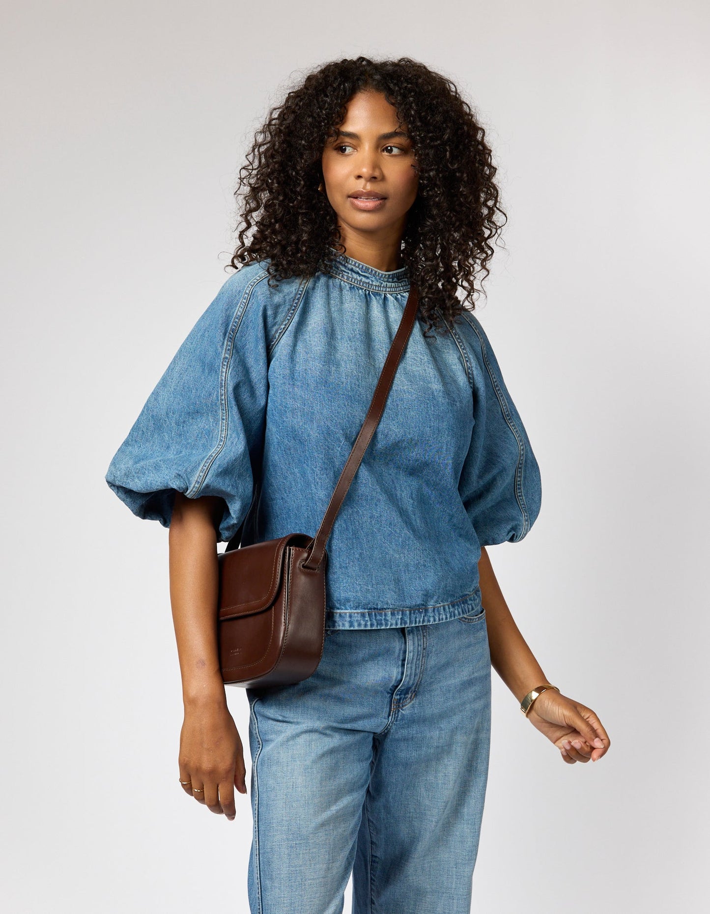 Handtasche Nina Small in Chocolate Classic Leather von O My Bag