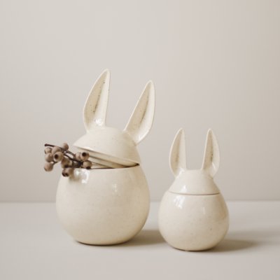 Eating Rabbit - Large - vanilla