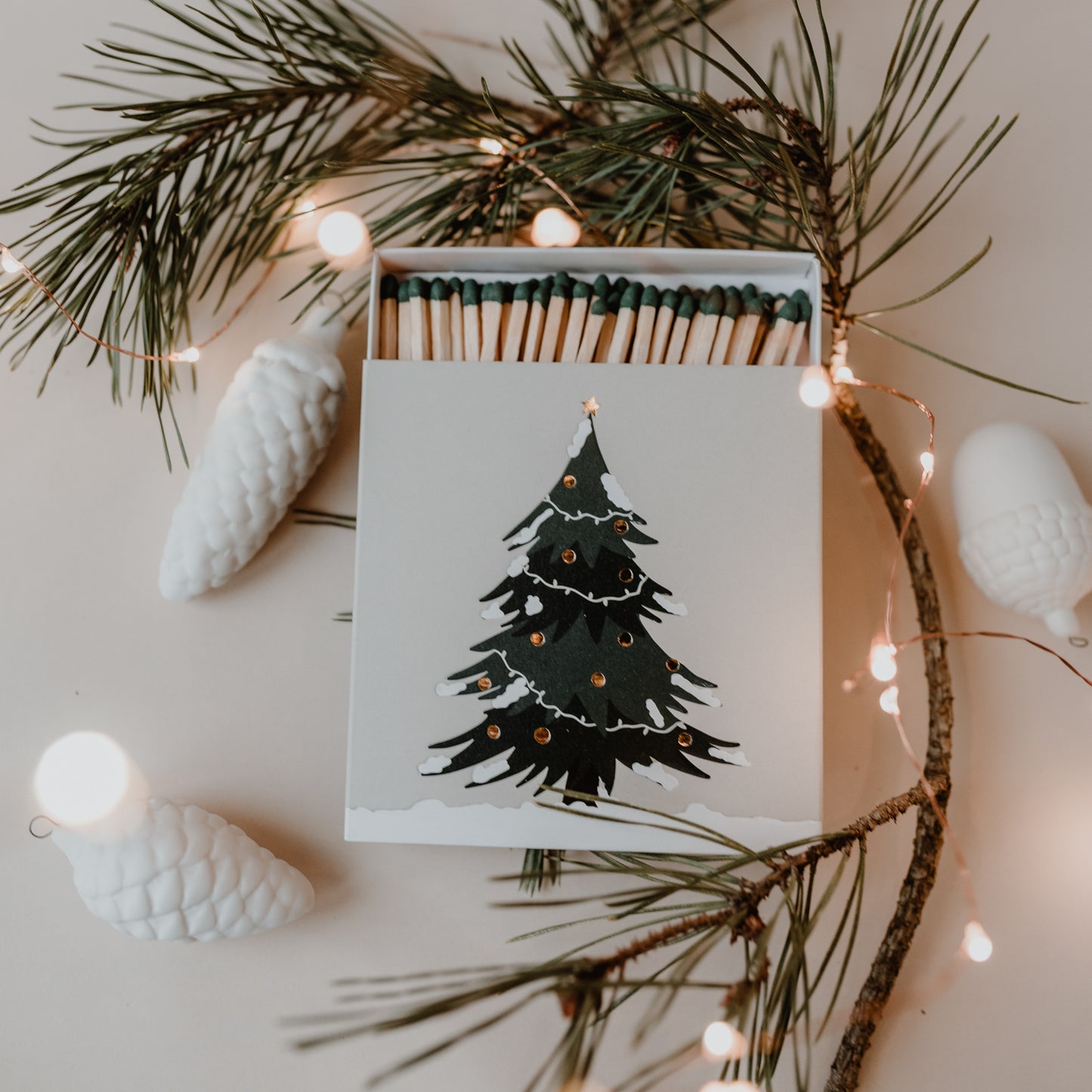 Eulenschnitt Streichhölzer ‘Weihnachten’ im festlichen Design. Praktisch & dekorativ