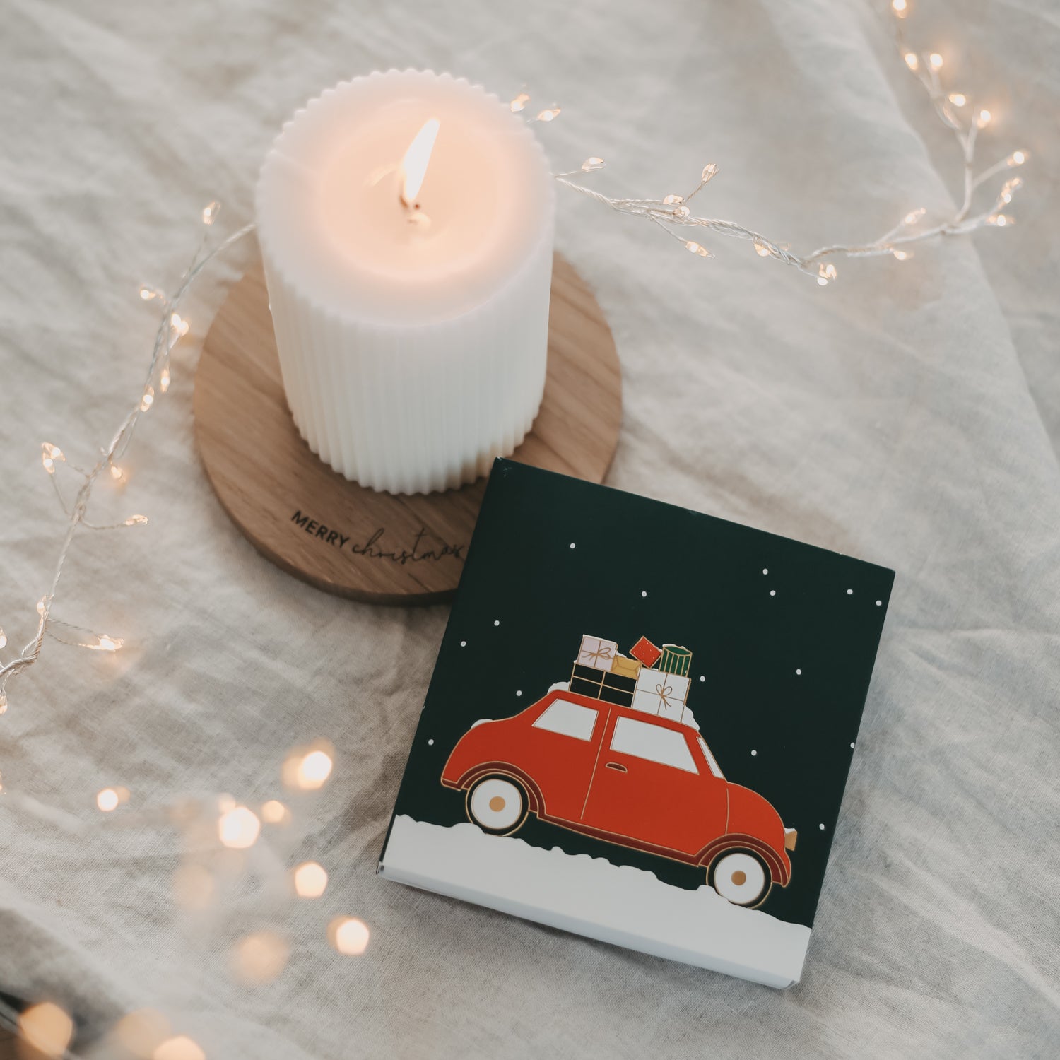 Eulenschnitt Streichhölzer ‘Christmas Car’ im weihnachtlichen Design. Praktisch & dekorativ – ideal für Kerzen & Kamin.