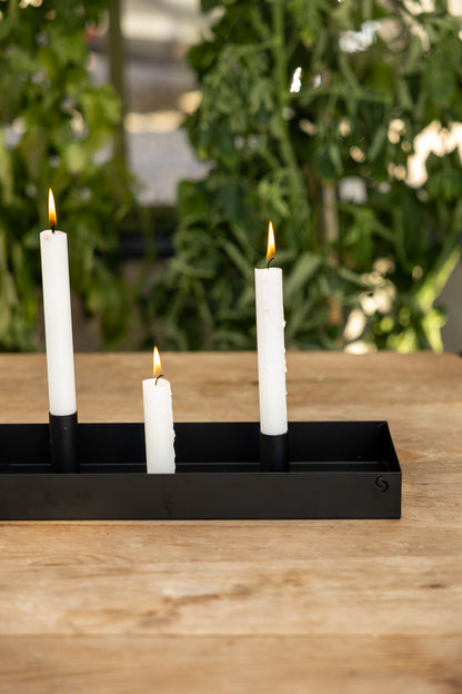 Storefactory Sund Large Schwarz – großer, eckiger Kerzenhalter mit versetzbaren Kerzenhaltern. 