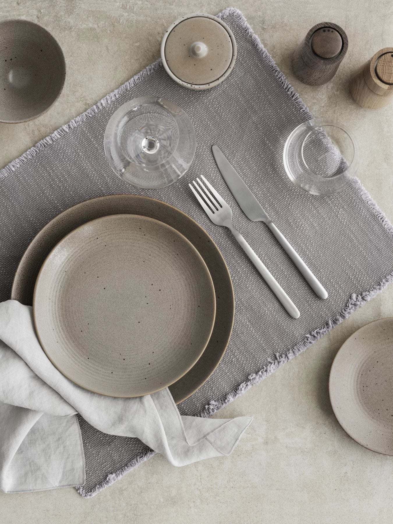 PLATZSET -LINEO- FARBE MIRAGE GRAU