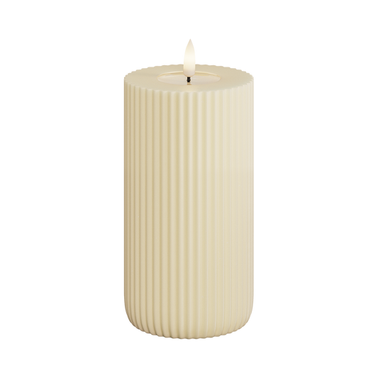 DeluxeHomeart LED Kerze Shape – Creme (8x15 cm)