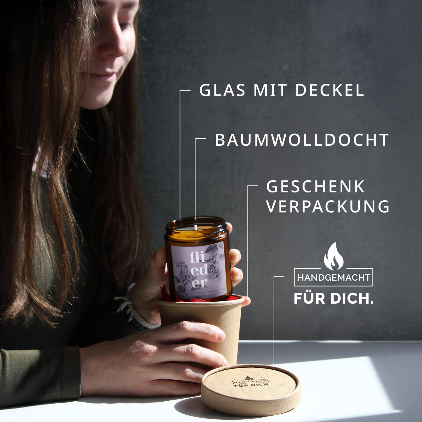 blooom Duftkerze Flieder im Glas handgemacht aus Berlin mit Geschenkverpackung