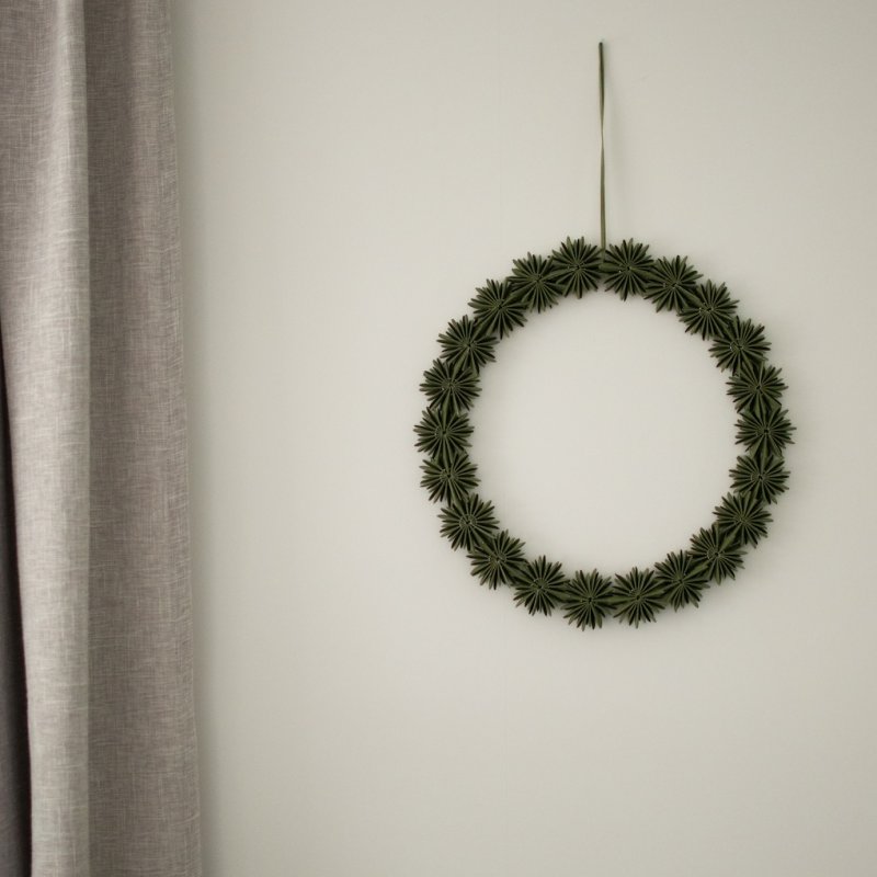 Paper Flake Wreath - Green