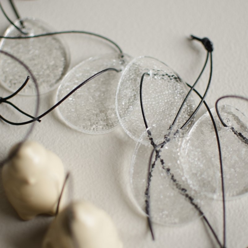 Airy Hanging Egg aus Glas transparent