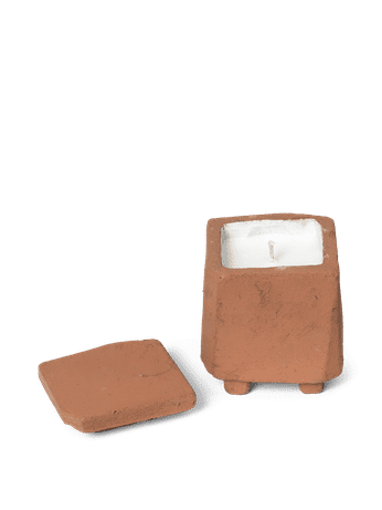 Kurinu Kerze aus Terrakotta mit Feigenduft und Deckel von Ferm Living