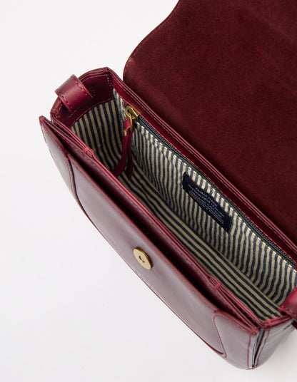Nachhaltige Handtasche, fair Produziert, Handtasche Nina - Small - Dark Cherry - Classic Leather, O My Bag
